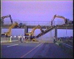 Sfoglia la cartella: Demolizione ponte autostradale